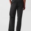 Pantalones caqui holgados modernos de los años 90 Pantalones caqui holgados modernos de los años 90
