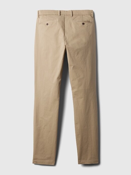 Pantalones caqui modernos de corte ajustado Pantalones caqui modernos de corte ajustado