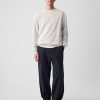 Pantalones caqui modernos de corte holgado Pantalones caqui modernos de corte holgado