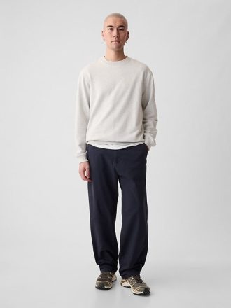 Pantalones caqui modernos de corte holgado