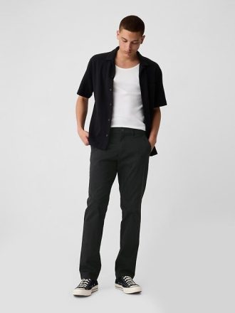 Pantalones caqui rectos modernos