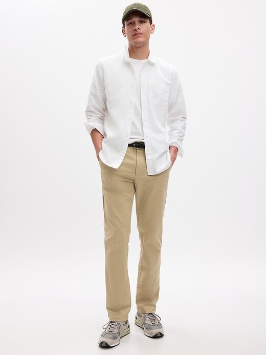 Pantalones caqui rectos modernos Pantalones caqui rectos modernos
