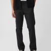 Pantalones caqui rectos modernos Pantalones caqui rectos modernos