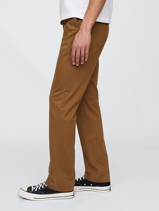 Pantalones caqui rectos modernos Pantalones caqui rectos modernos