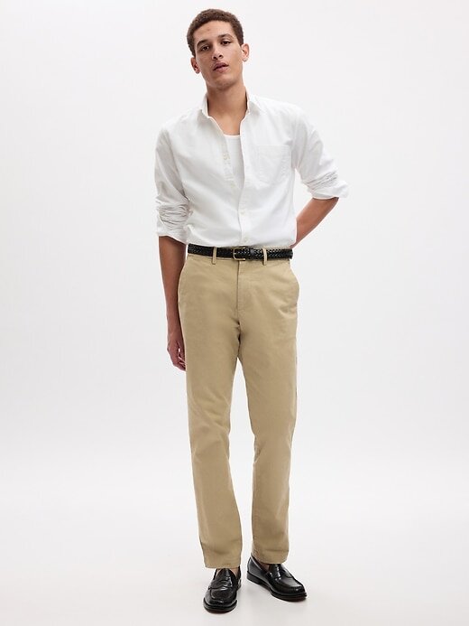 Pantalones caqui rectos modernos Pantalones caqui rectos modernos
