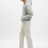 Pantalones caqui rectos modernos