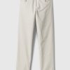 Pantalones caqui rectos modernos