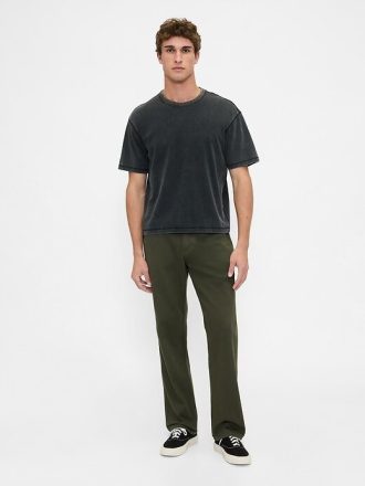 Pantalones caqui rectos y relajados