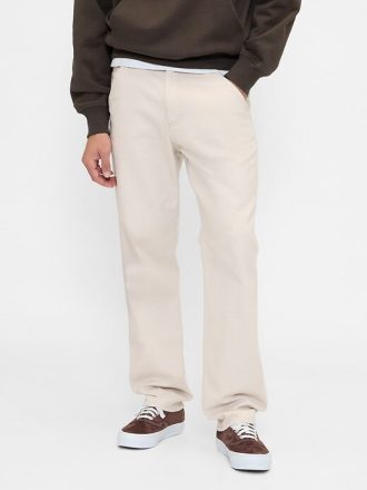 Pantalones caqui rectos y relajados