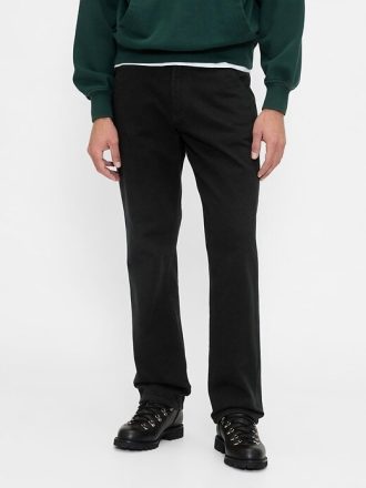 Pantalones caqui rectos y relajados