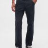 Pantalones caqui rectos y relajados