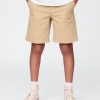 Pantalones cortos caqui holgados de 7″ para niños Pantalones cortos caqui holgados de 7″ para niños