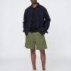 Pantalones cortos caqui plisados Pantalones cortos caqui plisados