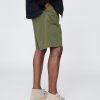 Pantalones cortos caqui plisados Pantalones cortos caqui plisados