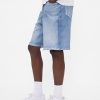 Pantalones cortos holgados de mezclilla de punto para adulto de Gap × BÉIS Pantalones cortos holgados de mezclilla de punto para adulto de Gap × BÉIS