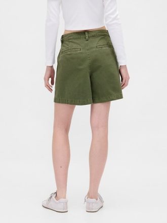 Pantalones cortos plisados de sarga de tiro medio de 6″ Pantalones cortos plisados de sarga de tiro medio de 6″