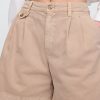 Pantalones cortos plisados de sarga de tiro medio de 6″ Pantalones cortos plisados de sarga de tiro medio de 6″