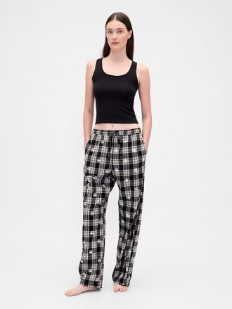Pantalones de pijama de franela con calaveras para adultos de Gap × Disney Tim Burton’s Pesadilla antes de Navidad