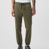 Pantalones deportivos ajustados de lona Pantalones deportivos ajustados de lona