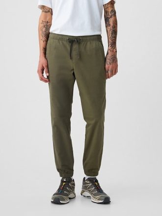 Pantalones deportivos ajustados de lona