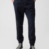 Pantalones deportivos ajustados de lona Pantalones deportivos ajustados de lona
