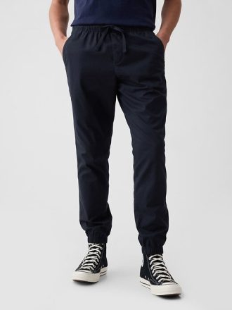 Pantalones deportivos ajustados de lona
