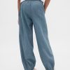 Pantalones deportivos holgados de mezclilla de tiro alto para niños