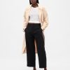 Pantalones tobilleros rectos de sarga y tiro alto Pantalones tobilleros rectos de sarga y tiro alto