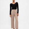 Pantalones tobilleros rectos de sarga y tiro alto Pantalones tobilleros rectos de sarga y tiro alto