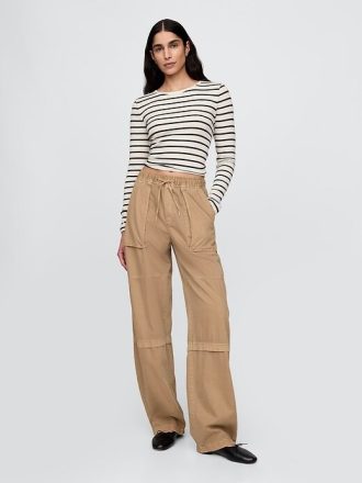 Pantalones utilitarios de tiro medio y cintura fácil