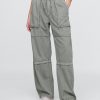 Pantalones utilitarios de tiro medio y cintura fácil