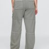 Pantalones utilitarios de tiro medio y cintura fácil