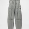 Pantalones utilitarios de tiro medio y cintura fácil