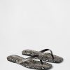 Sandalias tipo chanclas de piel vegana
