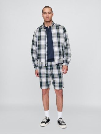 Shorts holgados plisados  de 9.5″ de Gap × Malbon