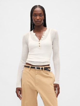Suéter Henley de canalé transparente