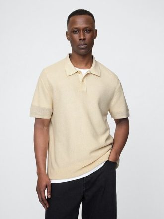 Suéter polo de crochet texturizado