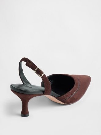 Tacones de gatito con tira trasera