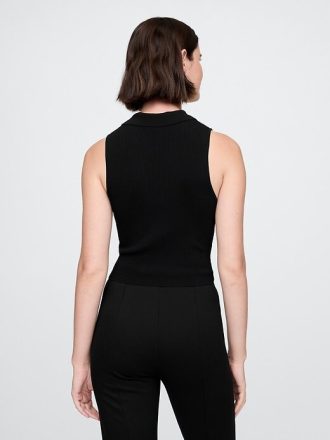 Top corto sin mangas con cuello de canalé