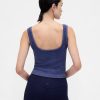 Top corto sin mangas de canalé sin costuras GapFit Top corto sin mangas de canalé sin costuras GapFit