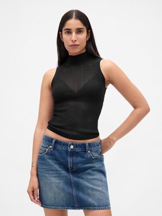 Top de tirantes con cuello alto y canalé transparente
