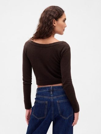 Top ligero con botones frontales CashSoft
