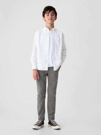 Uniformes para niños ajustados de color caqui