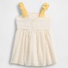 Vestido de bebé bordado con lazo en los hombros Vestido de bebé bordado con lazo en los hombros