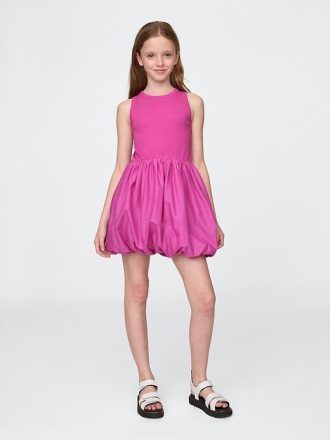Vestido de burbujas para niños con técnica mixta Vestido de burbujas para niños con técnica mixta
