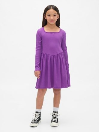 Vestido de cuello cuadrado para niños