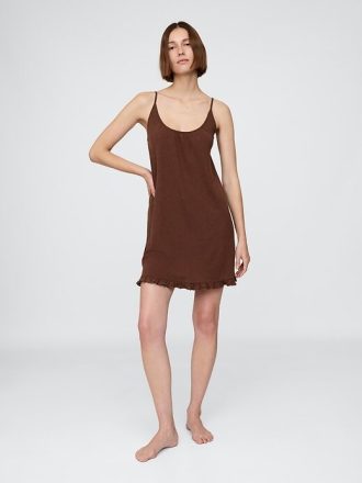 Vestido de pijama con volantes