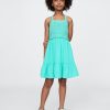 Vestido de tirantes de crochet con espalda cruzada para niños