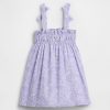Vestido fruncido con tirantes de lazo para bebés y niños pequeños