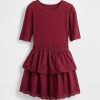 Vestido infantil con ojales en técnica mixta Vestido infantil con ojales en técnica mixta
